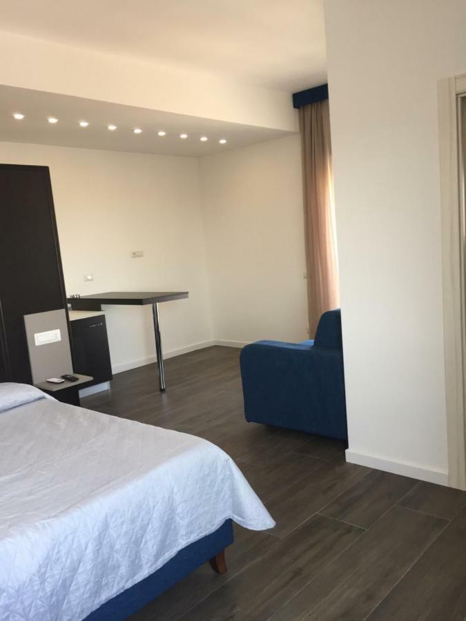 Residenza Garibaldi Lejlighed Napoli Eksteriør billede